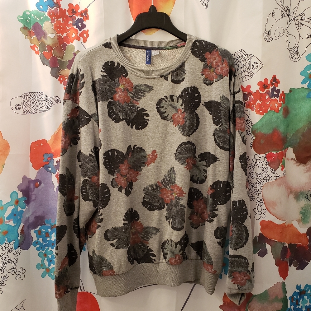 H&M Floral Sweatshirt used size Large